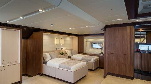 Photo 1: Veneer fascinates with its unique look, ensures a cosy warm atmosphere and has a pleasant feel. Photo: Royal Huisman Sea Eagle by Nicola Bozzo & Carlo Baroncini